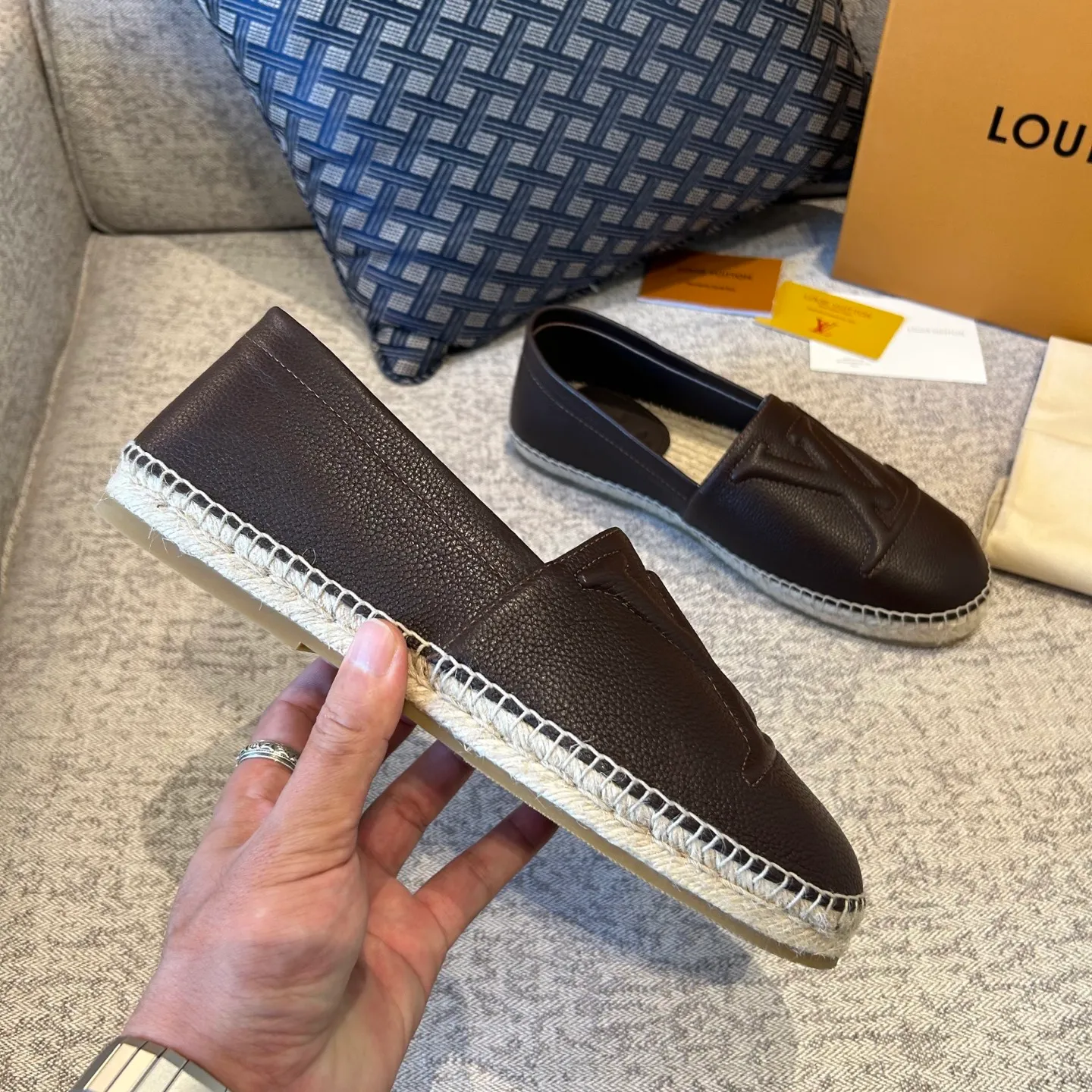 [L Family] Top P: 720💰-Size: 39-44 (customized at 38.45.46) L Family Freesstyle Men's Fisherman Shoes. 2026 Overseas🎆🎆[Spring and Summer New Style: Lv Fisherman Shoes] Material: calf suede, cowhide𥚃, rubber injection process, hemp rope with rubber outsole.